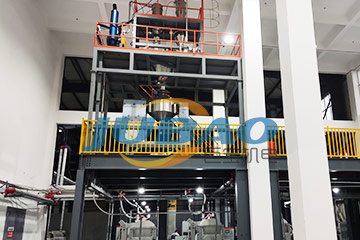 四川某新能源公司真空上料机现场